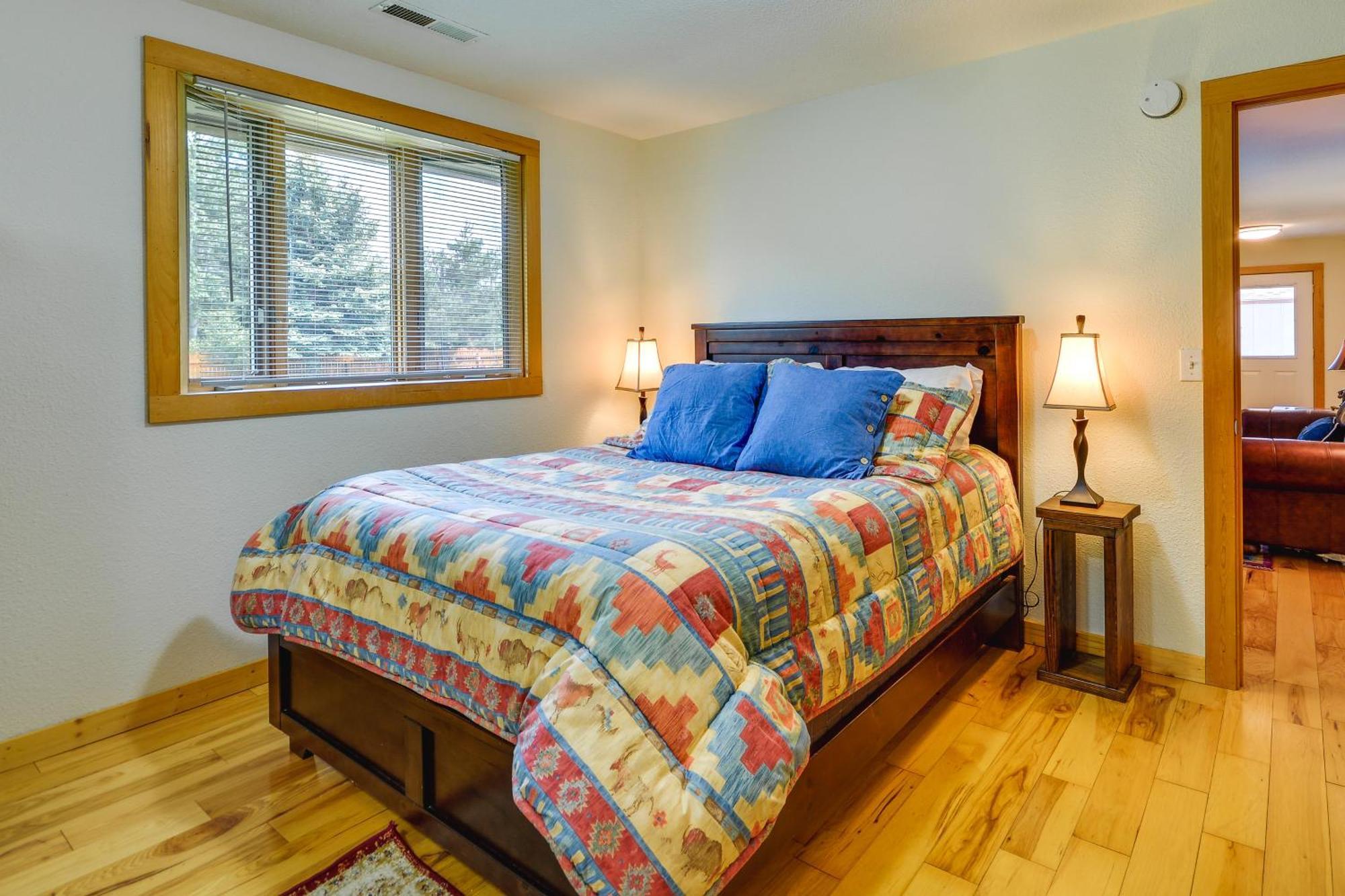 Dog-Friendly Red Lodge Home With On-Site Pond! Exterior photo